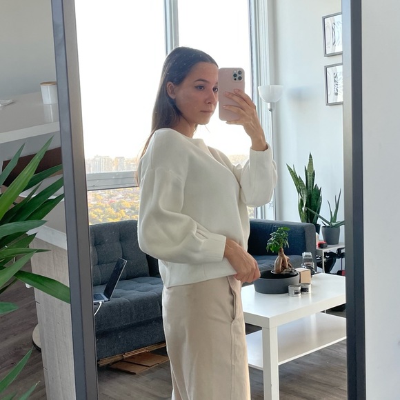 Sweater - Picture 2 of 2